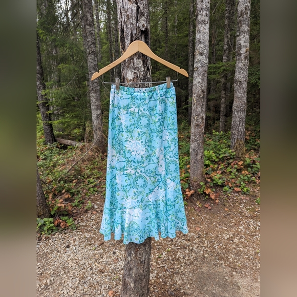 URBAN haggar Mesh Green Frilled Midi Skirt - Picture 2 of 5